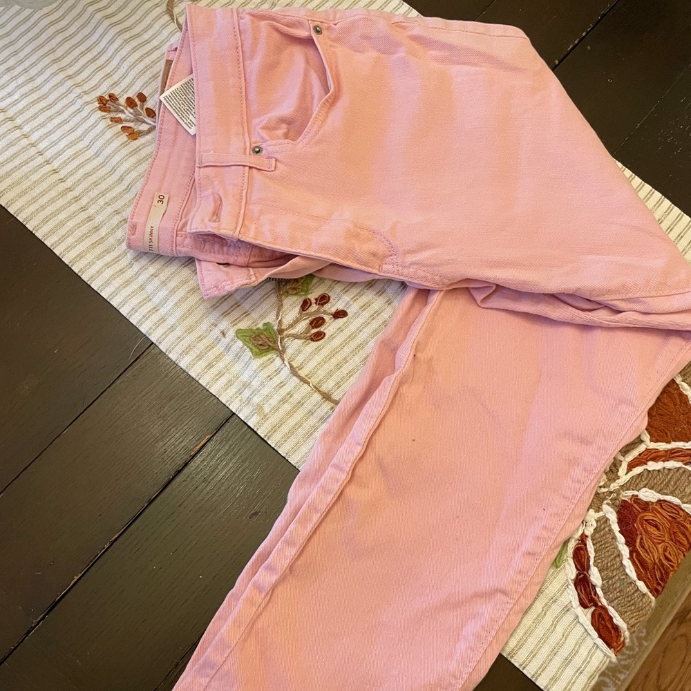 Levi’s skinny jeans